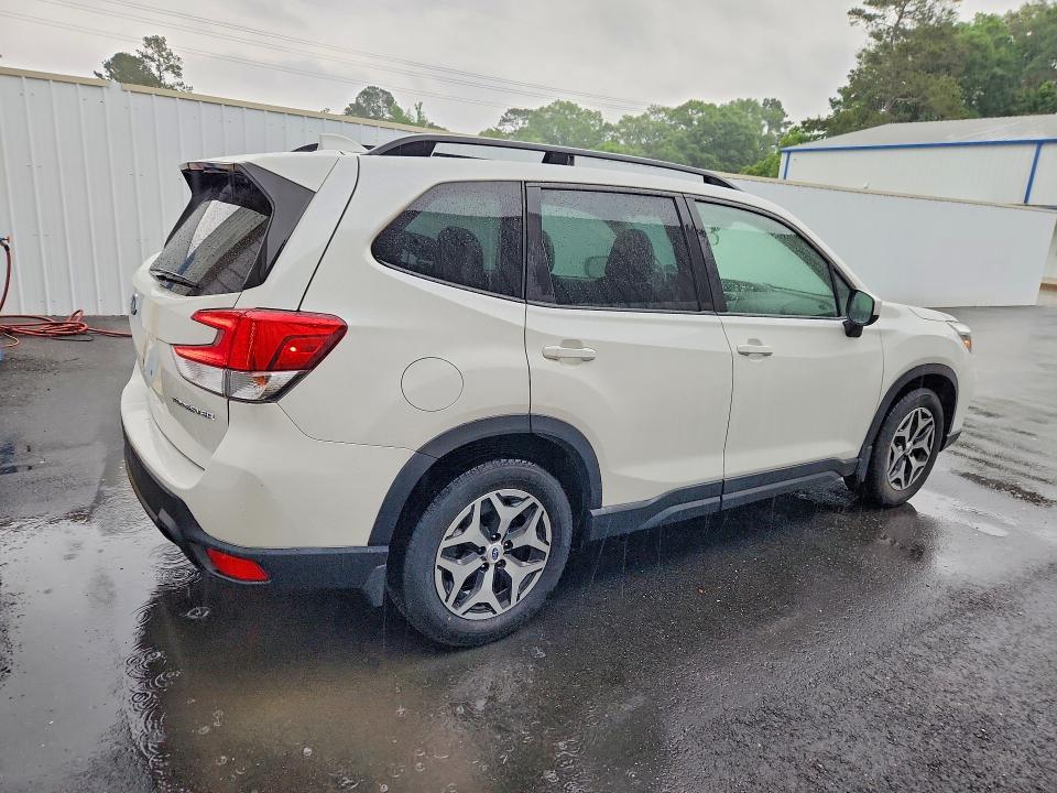 49289146 :رقم المزاد ، JF2SKAJC0MH571515 vin ، 2021 Subaru Forester مزاد بيع