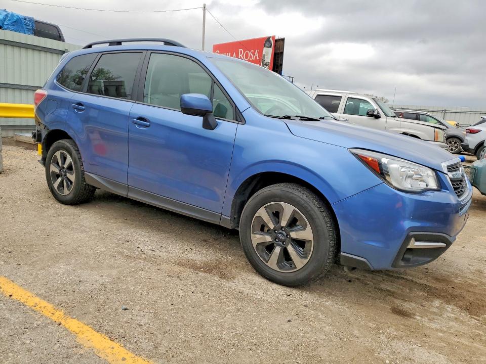 Продаж на аукціоні авто 2018 Subaru Forester, vin: JF2SJAGC9JH586472, номер лоту: 48470006