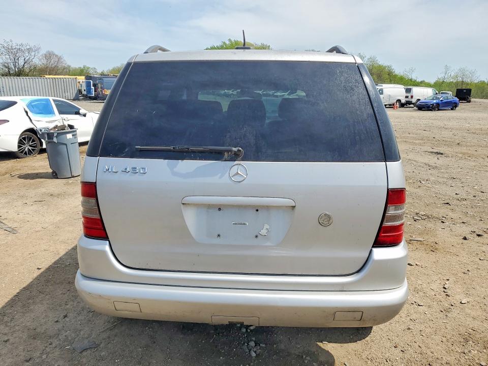 50039296 :رقم المزاد ، 4JGAB72E8YA189188 vin ، 2000 Mercedes-benz Ml430 مزاد بيع