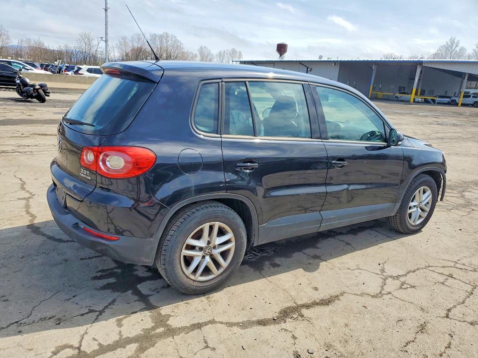 48788166 :رقم المزاد ، WVGBV7AX5BW522066 vin ، 2011 Volkswagen Tiguan مزاد بيع