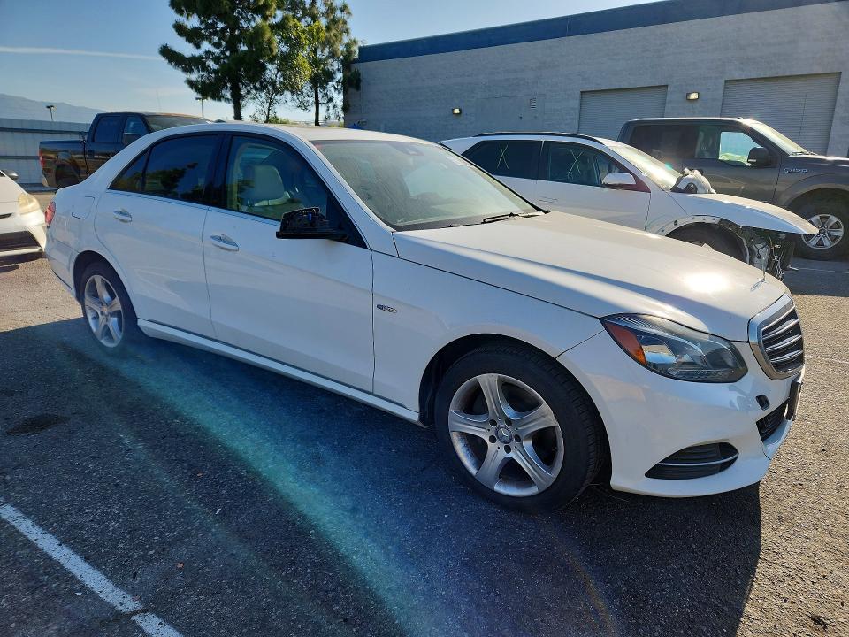 2015 Mercedes-benz E მანქანა იყიდება აუქციონზე, vin: WDDHF0EB4FB129714, აუქციონის ნომერი: 51192866