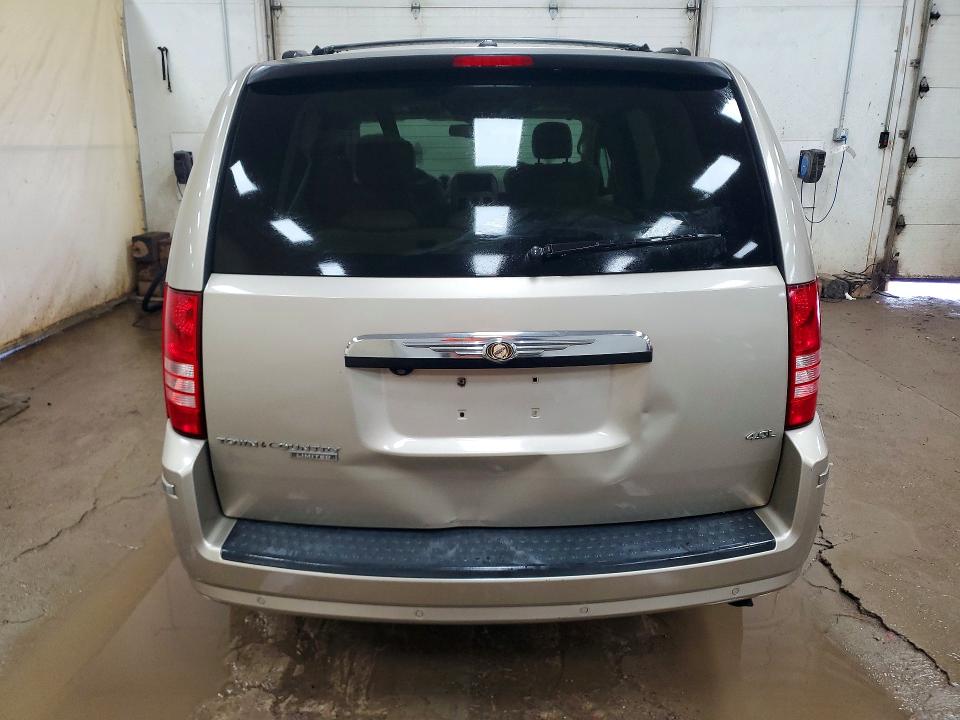 Auction sale of the 2008 Chrysler Town & Country, vin: 2A8HR64X88R820310, lot number: 49880586
