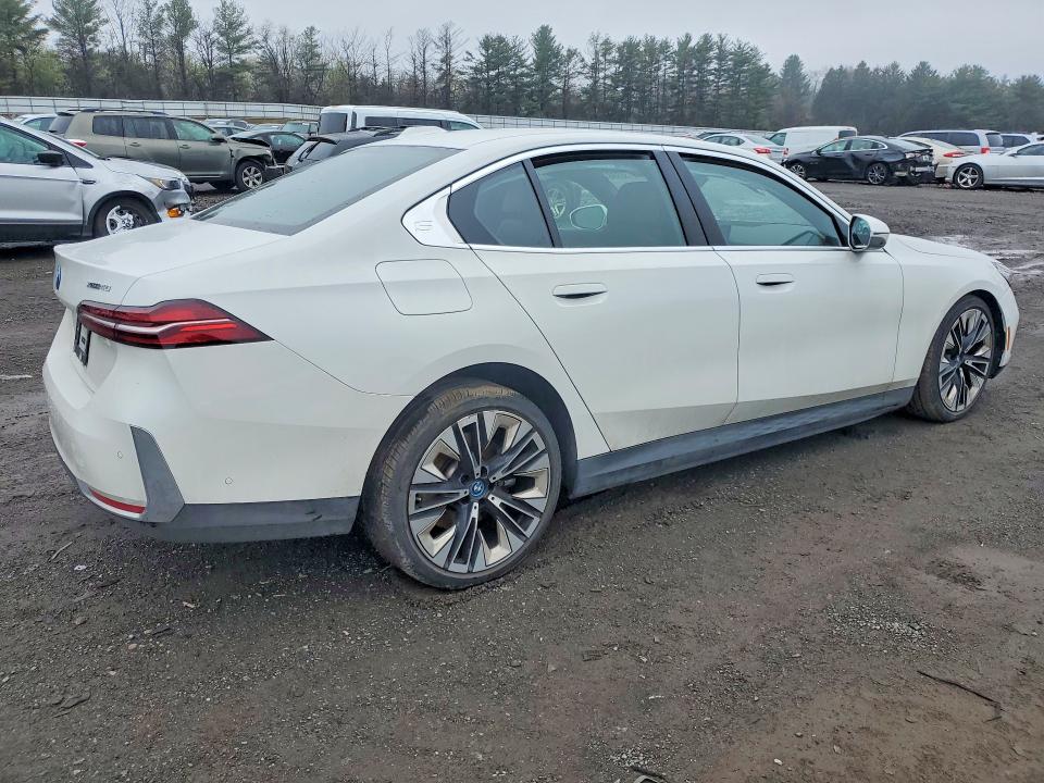 2025 Bmw I5 მანქანა იყიდება აუქციონზე, vin: WBY13HG0XSCS24103, აუქციონის ნომერი: 48138996