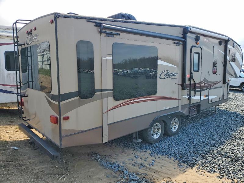48674186 :رقم المزاد ، 4YDF28S26F2506203 vin ، 2015 Keystone Cougar مزاد بيع