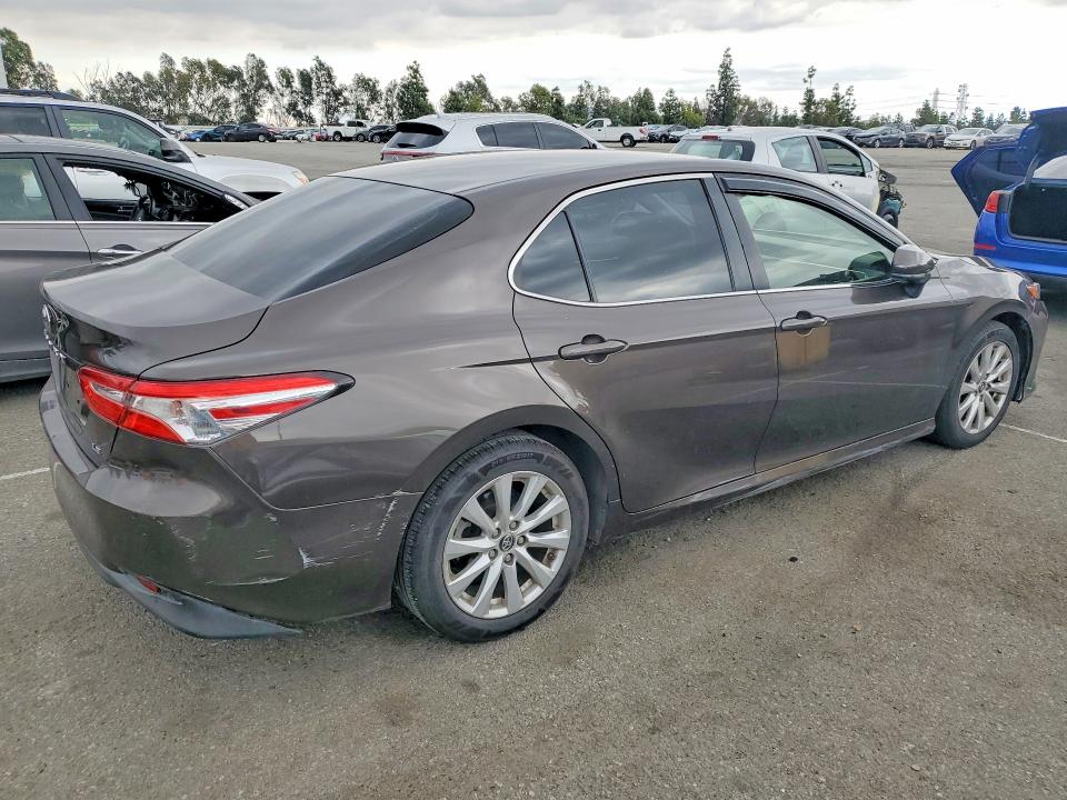 Aukcja sprzedaży 2018 Toyota Camry, vin: JTNB11HK5J3030236, numer aukcji: 48647096