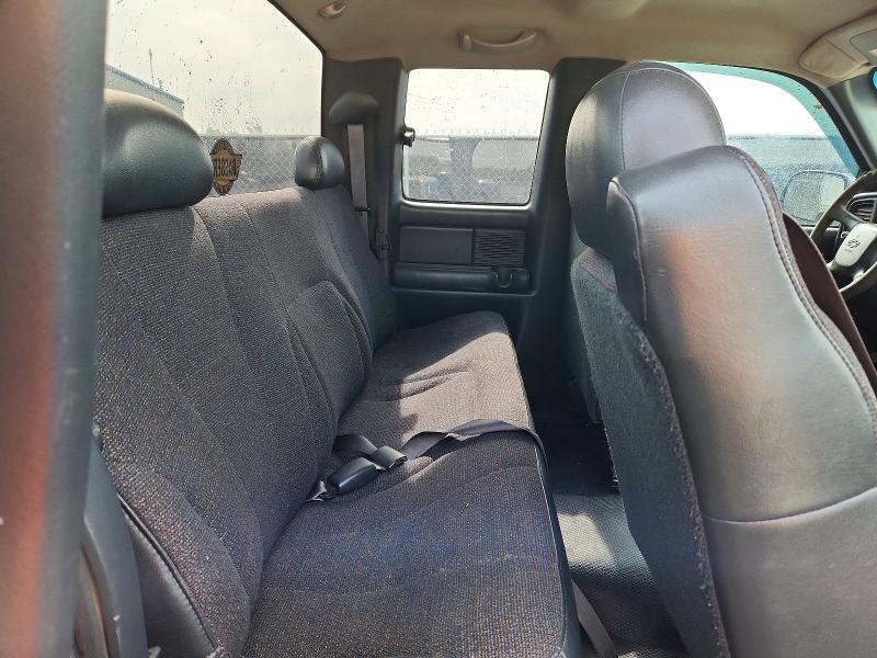 2000 Chevrolet Silverado მანქანა იყიდება აუქციონზე, vin: 1GCEK19V5YE152682, აუქციონის ნომერი: 48957936