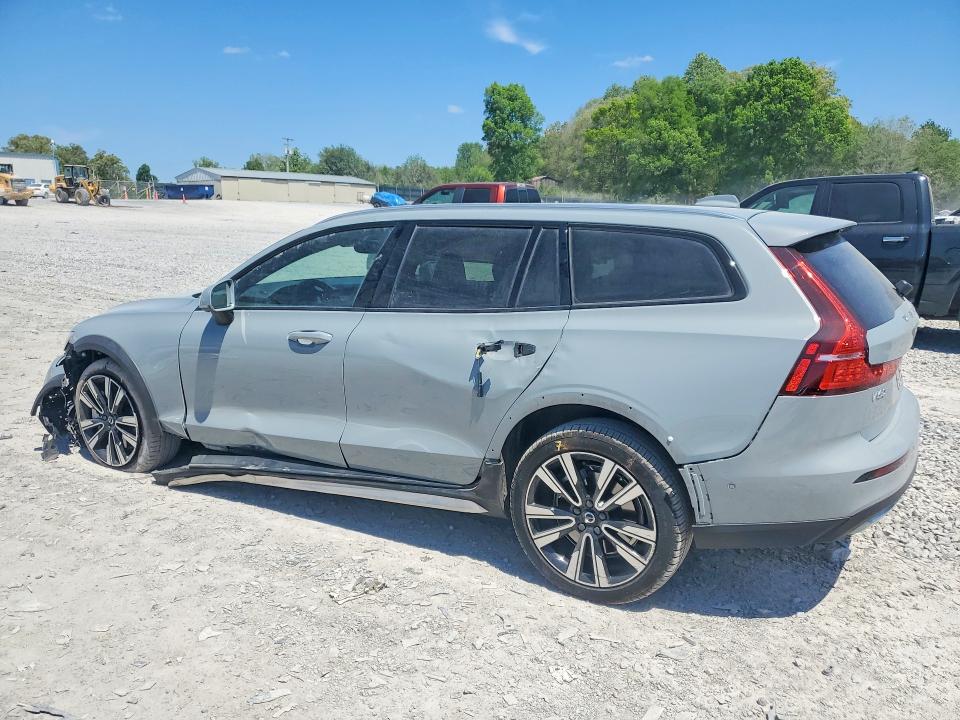 Aukcja sprzedaży 2026 Volvo V60 Cross Country, vin: YV4L12WL1T2170512, numer aukcji: 49907736