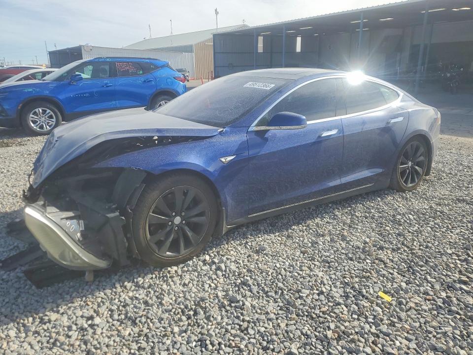 49512366 :رقم المزاد ، 5YJSA1E27GF126664 vin ، 2016 Tesla Model S مزاد بيع