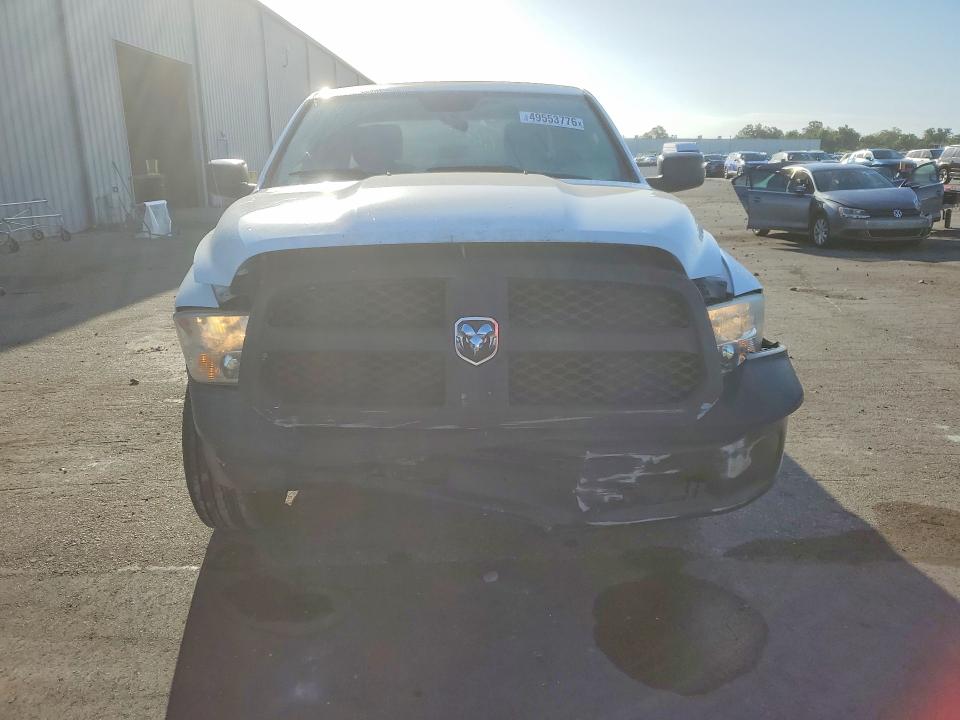 49553776 :رقم المزاد ، 1C6RR6FT2HS846879 vin ، 2017 Ram 1500 مزاد بيع