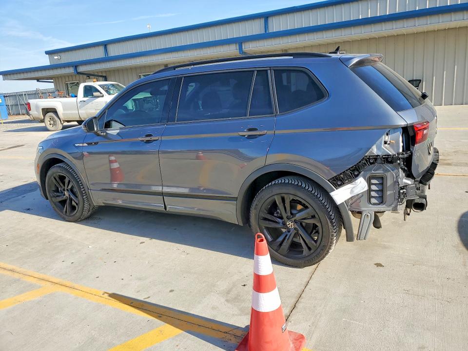 Продажа на аукционе авто 2023 Volkswagen Tiguan, vin: 3VVCB7AX2PM093043, номер лота: 50388816