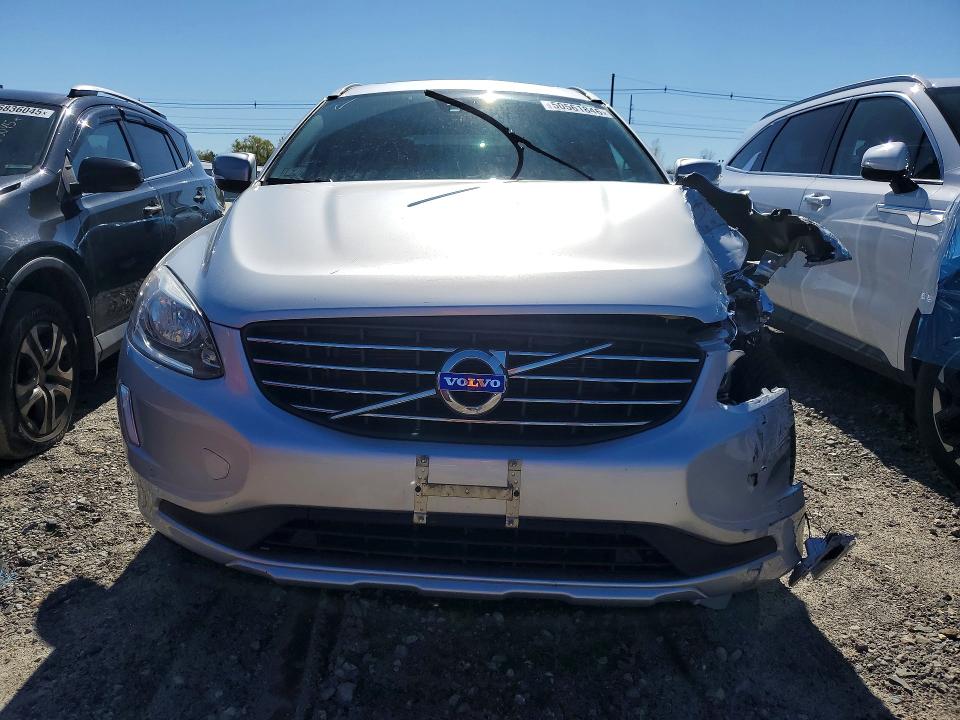 50561846 :رقم المزاد ، YV4902RK5F2749765 vin ، 2015 Volvo Xc60 مزاد بيع