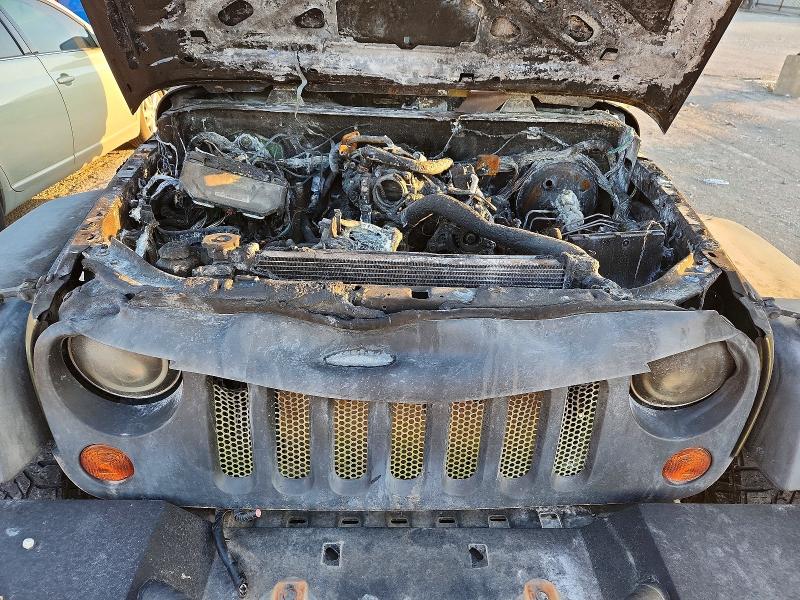 50608706 :رقم المزاد ، 1J4BA3H13AL202040 vin ، 2010 Jeep Wrangler Unlimited مزاد بيع