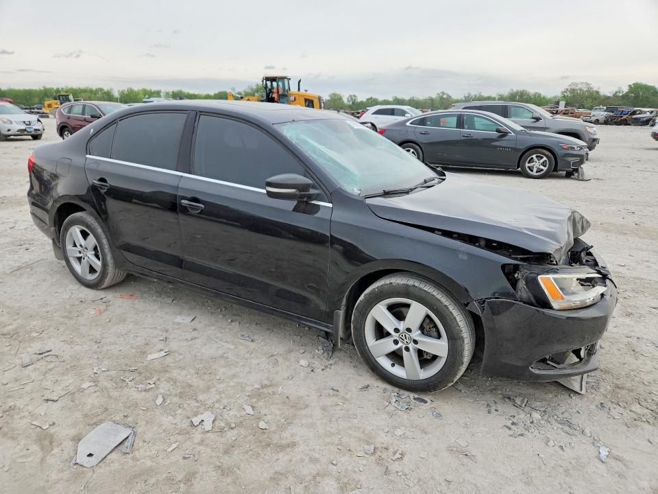 49989646 :رقم المزاد ، 3VWLL7AJ0EM372590 vin ، 2014 Volkswagen Jetta مزاد بيع