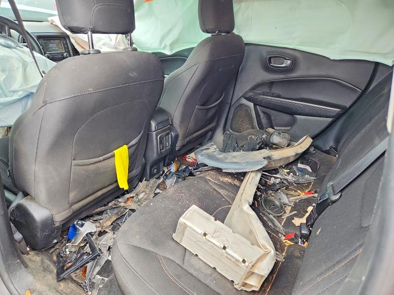 2018 Jeep Compass მანქანა იყიდება აუქციონზე, vin: 3C4NJCAB9JT330227, აუქციონის ნომერი: 51177416