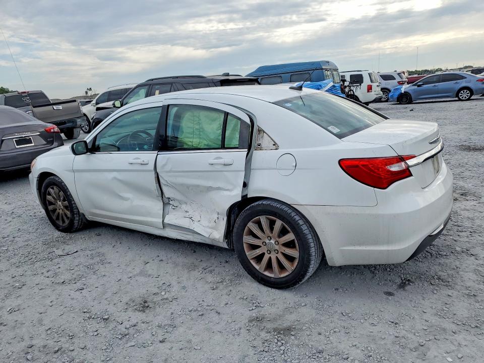 Продажа на аукционе авто 2013 Chrysler 200, vin: 1C3CCBBB4DN672428, номер лота: 51704906