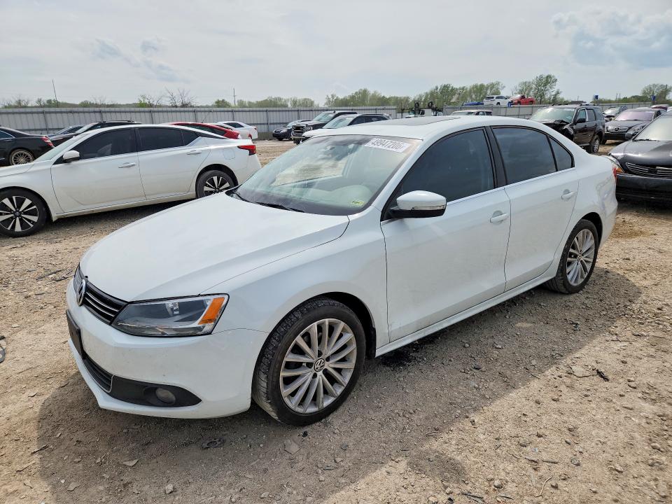 49947206 :رقم المزاد ، 3VWL07AJ6EM445311 vin ، 2014 Volkswagen Jetta مزاد بيع