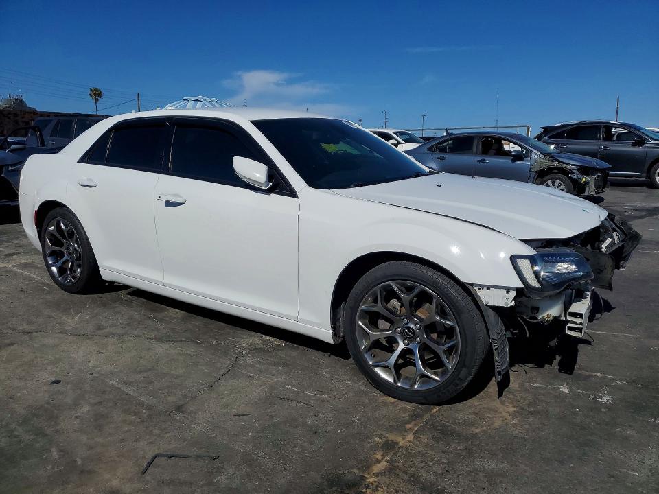 2018 Chrysler 300 მანქანა იყიდება აუქციონზე, vin: 2C3CCABG8JH243335, აუქციონის ნომერი: 49830256
