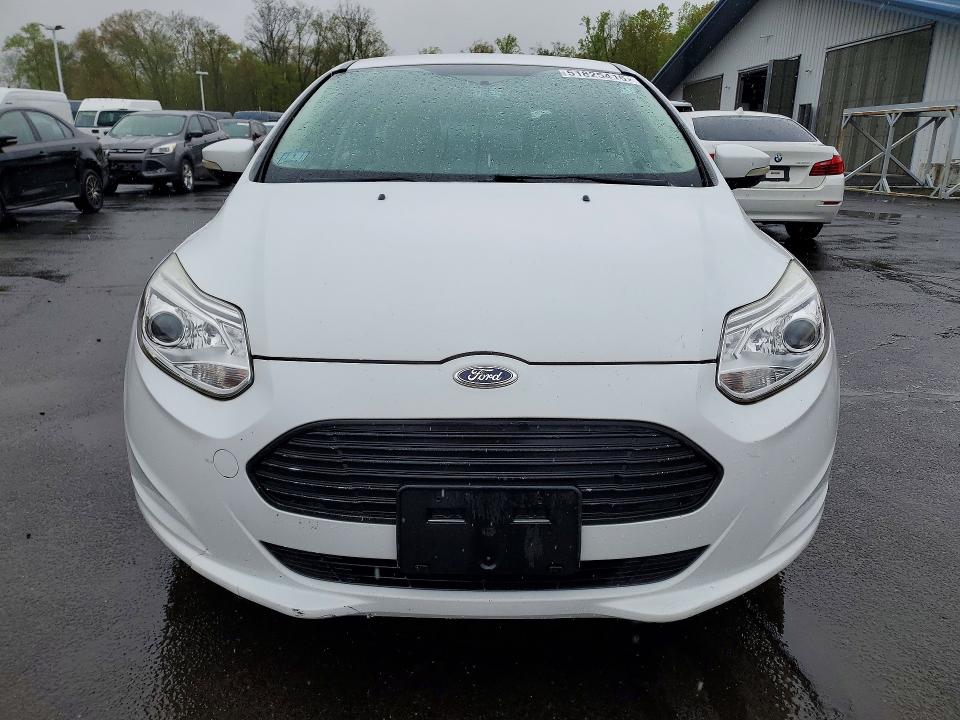 2014 Ford Focus მანქანა იყიდება აუქციონზე, vin: 1FADP3R49EL274121, აუქციონის ნომერი: 51825416