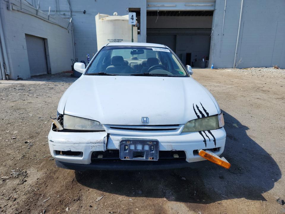 50748486 :رقم المزاد ، 1HGCD5632RA062069 vin ، 1994 Honda Accord مزاد بيع