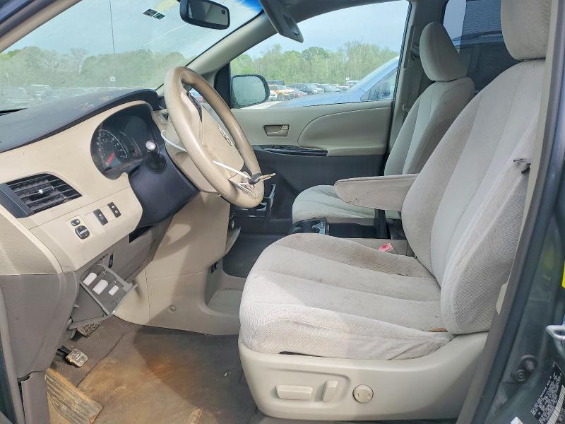 48641726 :رقم المزاد ، 5TDJK3DC2BS006046 vin ، 2011 Toyota Sienna مزاد بيع