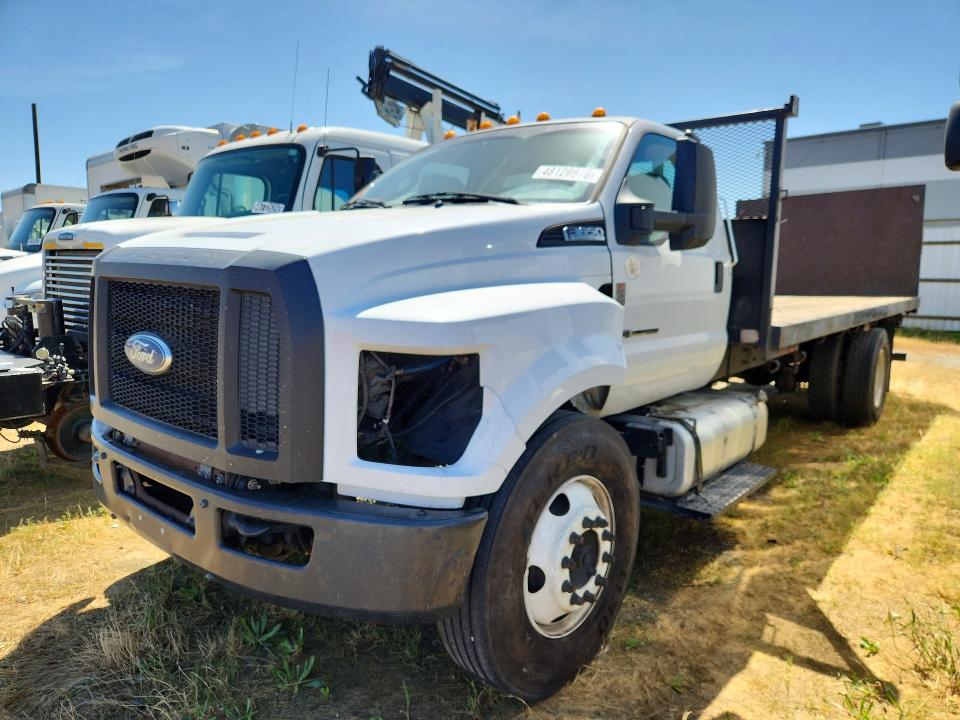48126976 :رقم المزاد ، 1FDWF6DC8HDB00685 vin ، 2017 Ford F650 مزاد بيع