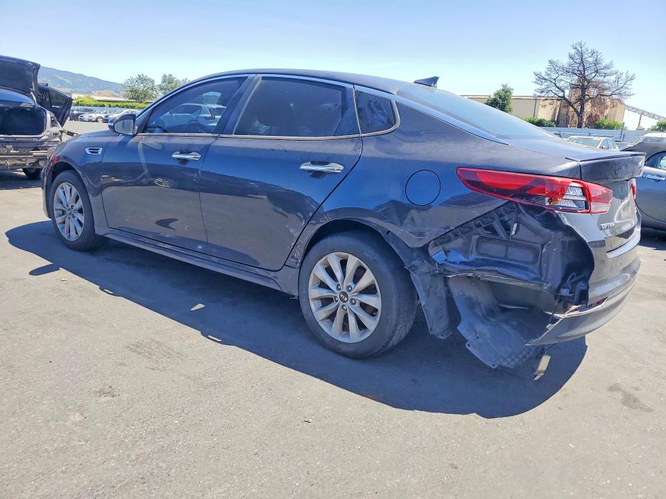 2018 Kia Optima მანქანა იყიდება აუქციონზე, vin: 5XXGT4L30JG190112, აუქციონის ნომერი: 50231356