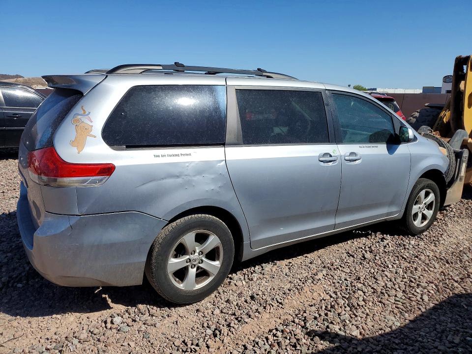 Продажа на аукционе авто 2011 Toyota Sienna, vin: 5TDKK3DC7BS112318, номер лота: 49172266