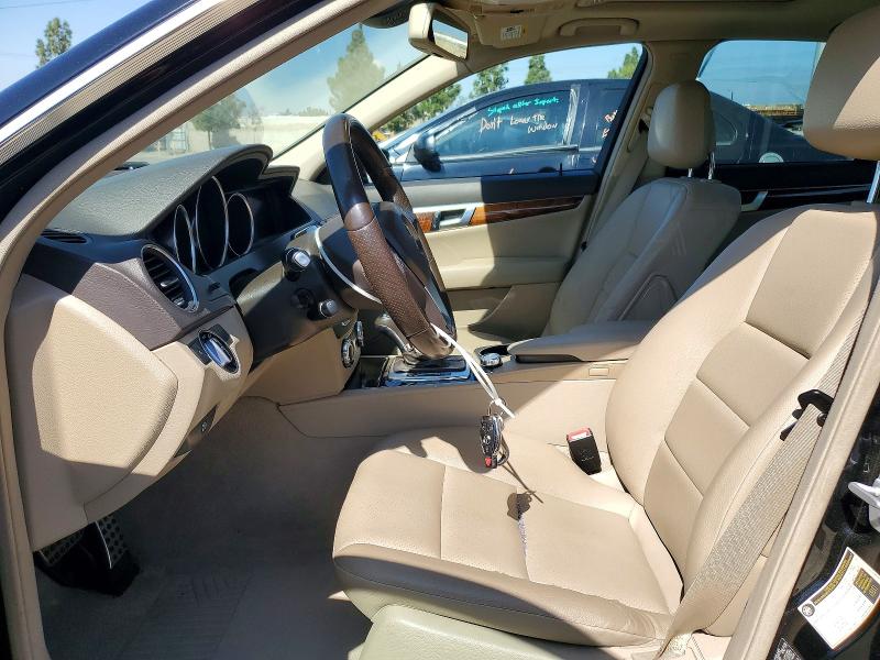 2013 Mercedes-benz C მანქანა იყიდება აუქციონზე, vin: WDDGF4HB3DR294009, აუქციონის ნომერი: 50350596