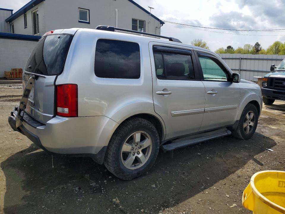 50571306 :رقم المزاد ، 5FNYF4H67BB054501 vin ، 2011 Honda Pilot مزاد بيع