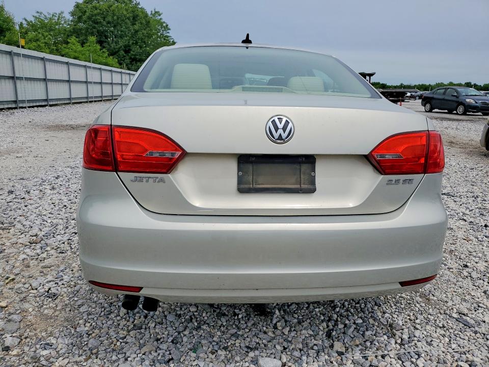 51869746 :رقم المزاد ، 3VWDX7AJ7BM133249 vin ، 2011 Volkswagen Jetta مزاد بيع