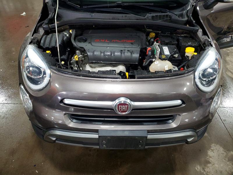 49798816 :رقم المزاد ، ZFBCFYCB8HP518628 vin ، 2017 Fiat 500x مزاد بيع