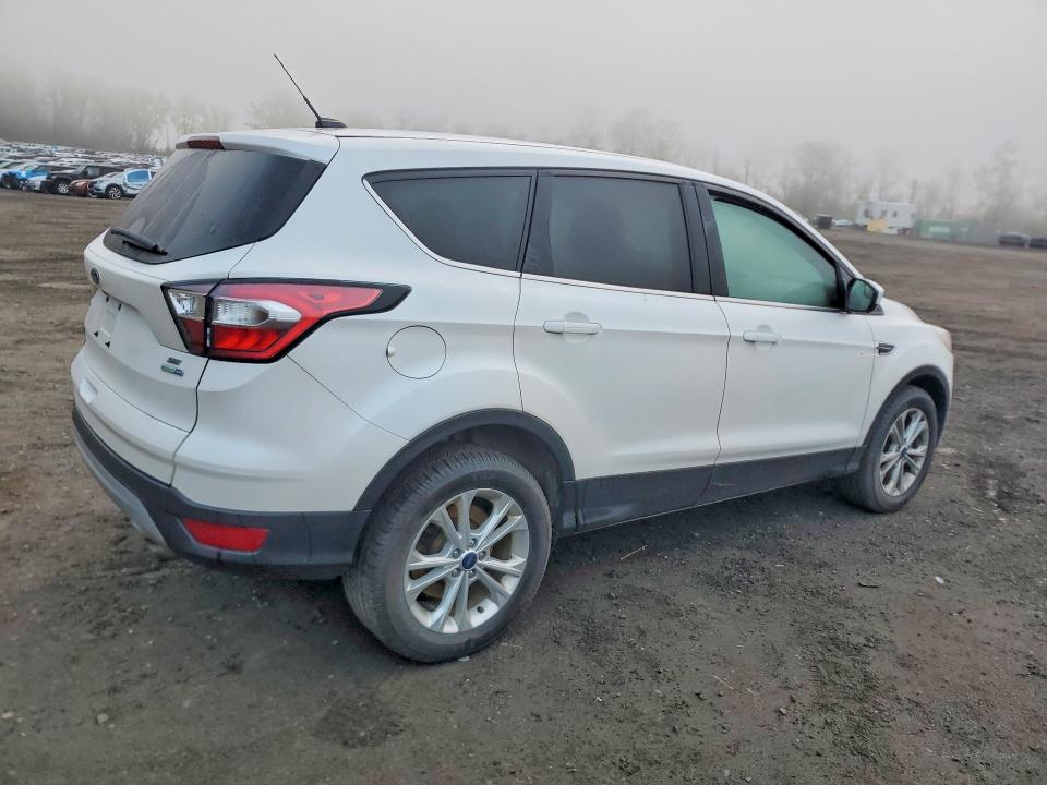 2017 Ford Escape მანქანა იყიდება აუქციონზე, vin: 1FMCU9GD9HUD99067, აუქციონის ნომერი: 51189126