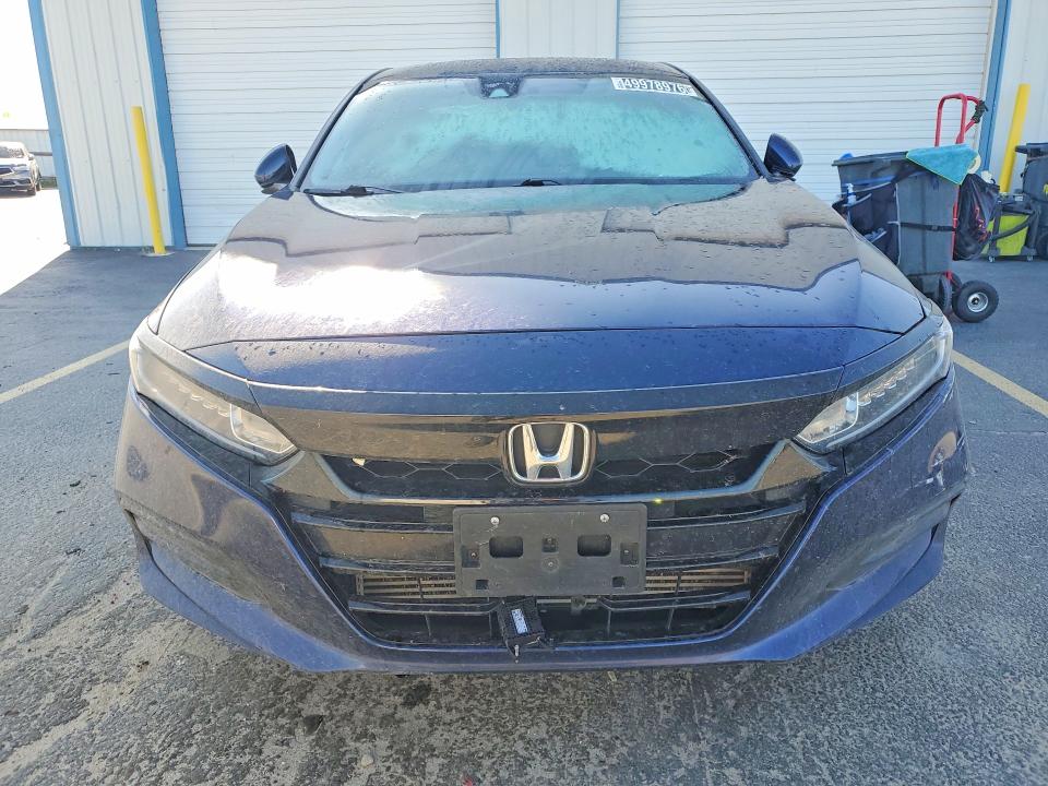 2018 Honda Accord მანქანა იყიდება აუქციონზე, vin: 1HGCV1F17JA194141, აუქციონის ნომერი: 49978976