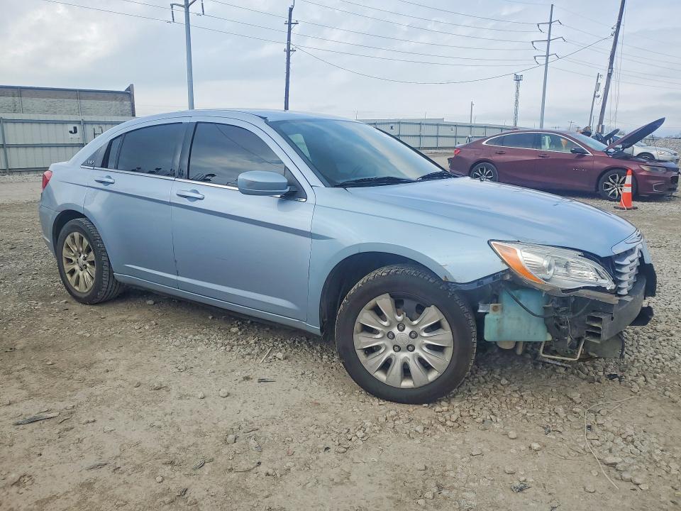 48233836 :رقم المزاد ، 1C3CCBAB7DN641840 vin ، 2013 Chrysler 200 مزاد بيع
