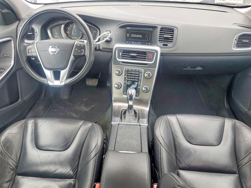 2014 Volvo S60 მანქანა იყიდება აუქციონზე, vin: YV1612FH0E1282135, აუქციონის ნომერი: 51944386