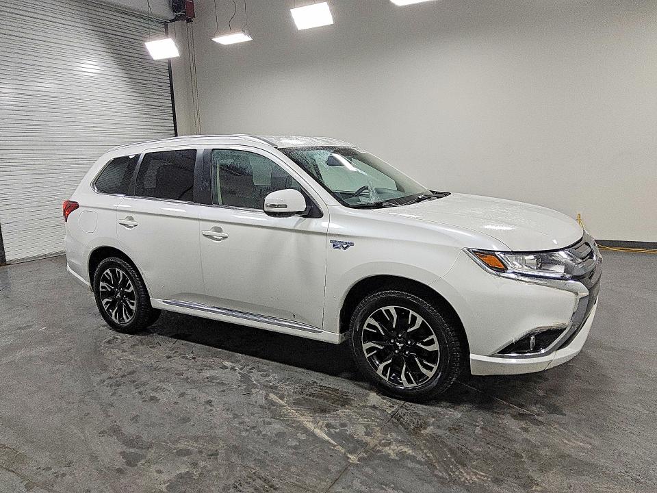 Продаж на аукціоні авто 2018 Mitsubishi Outlander, vin: JA4J24A50JZ029022, номер лоту: 47843256