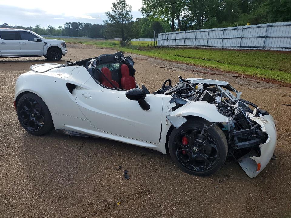 Aukcja sprzedaży 2015 Alfa Romeo 4c, vin: ZARBAAA42FM166394, numer aukcji: 49594406