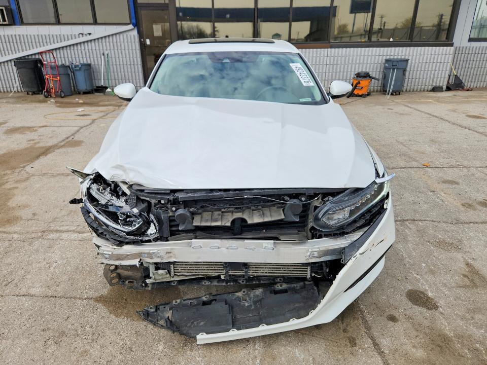 49242376 :رقم المزاد ، 1HGCV1F59KA004067 vin ، 2019 Honda Accord مزاد بيع