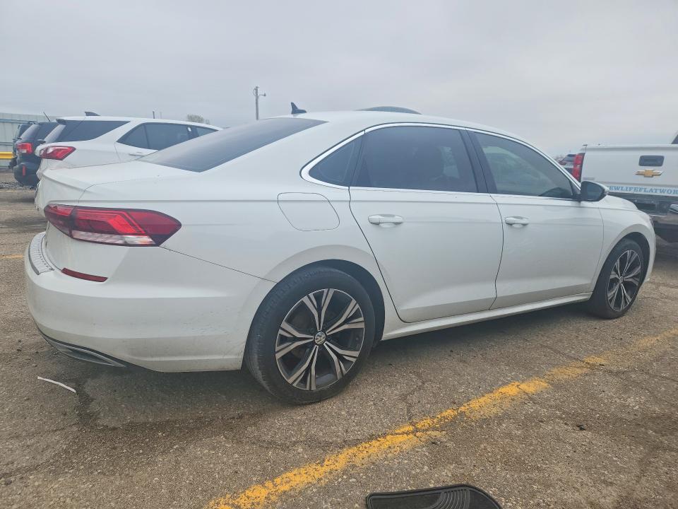 48363156 :رقم المزاد ، 1VWSA7A39NC000475 vin ، 2022 Volkswagen Passat مزاد بيع