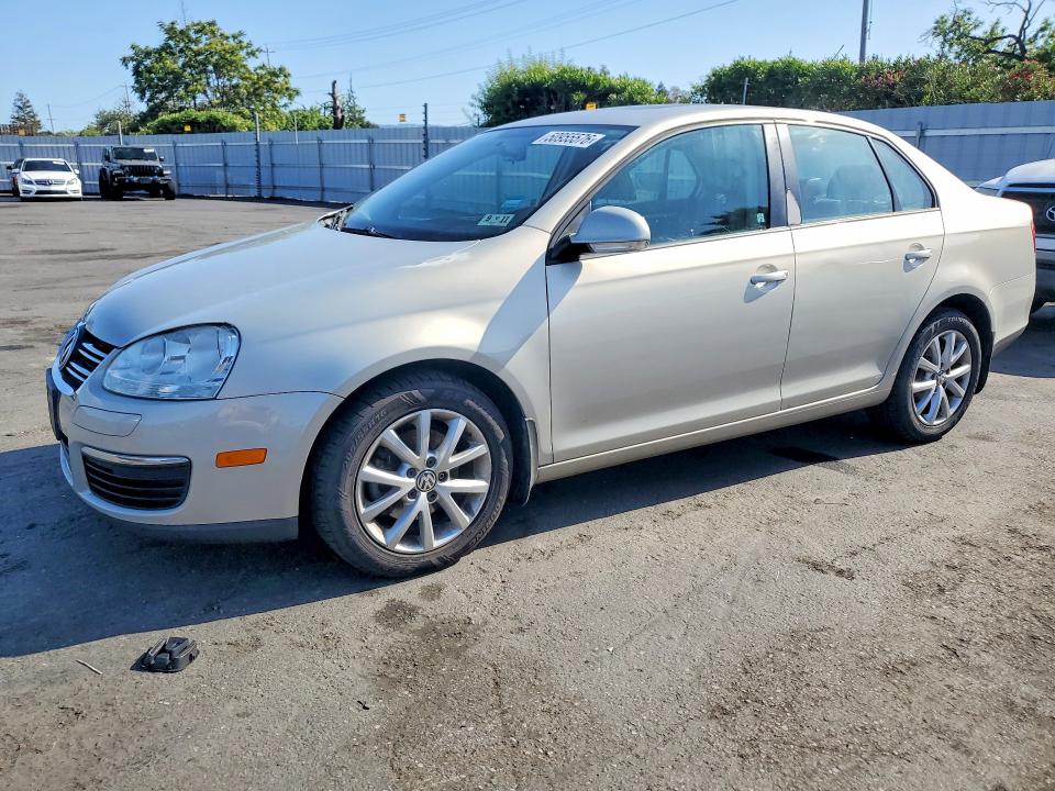 50955576 :رقم المزاد ، 3VWRZ7AJ3AM125597 vin ، 2010 Volkswagen Jetta مزاد بيع