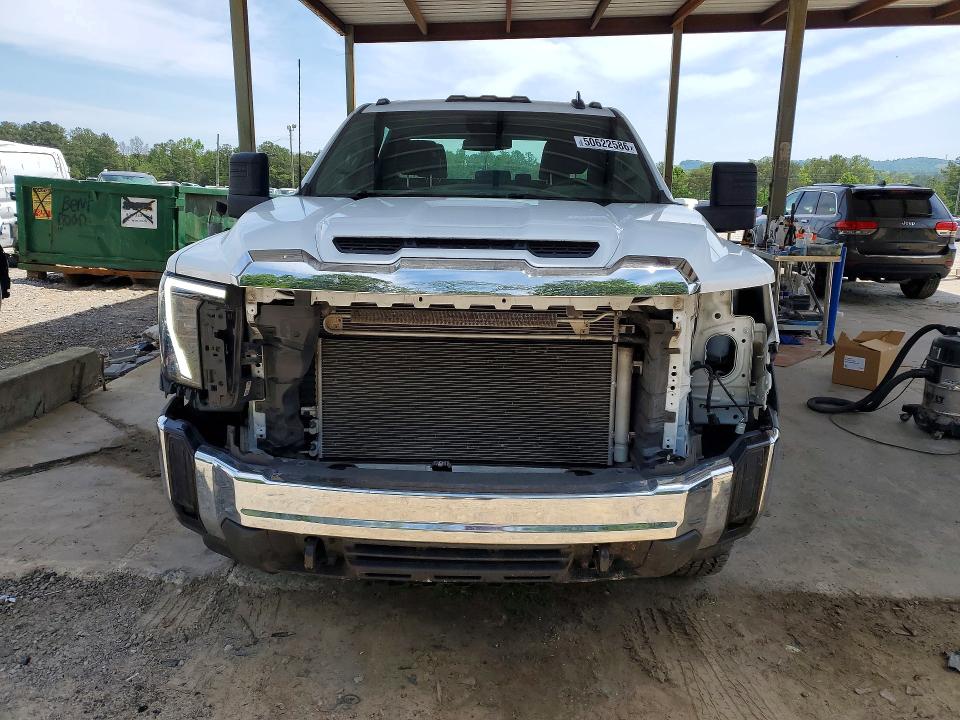 50622586 :رقم المزاد ، 1GT49LE73RF465350 vin ، 2024 Gmc Sierra مزاد بيع