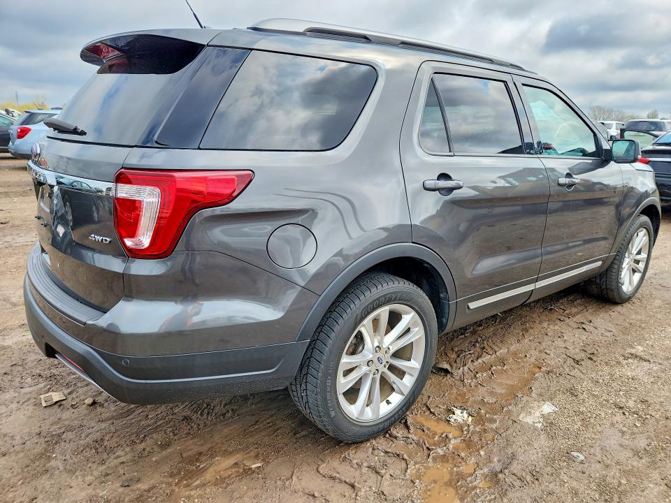 50043186 :رقم المزاد ، 1FM5K8D8XKGA21376 vin ، 2019 Ford Explorer مزاد بيع