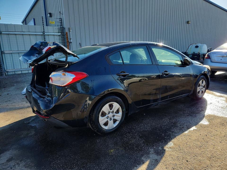 2015 Kia Forte მანქანა იყიდება აუქციონზე, vin: KNAFK4A61F5318961, აუქციონის ნომერი: 50085476