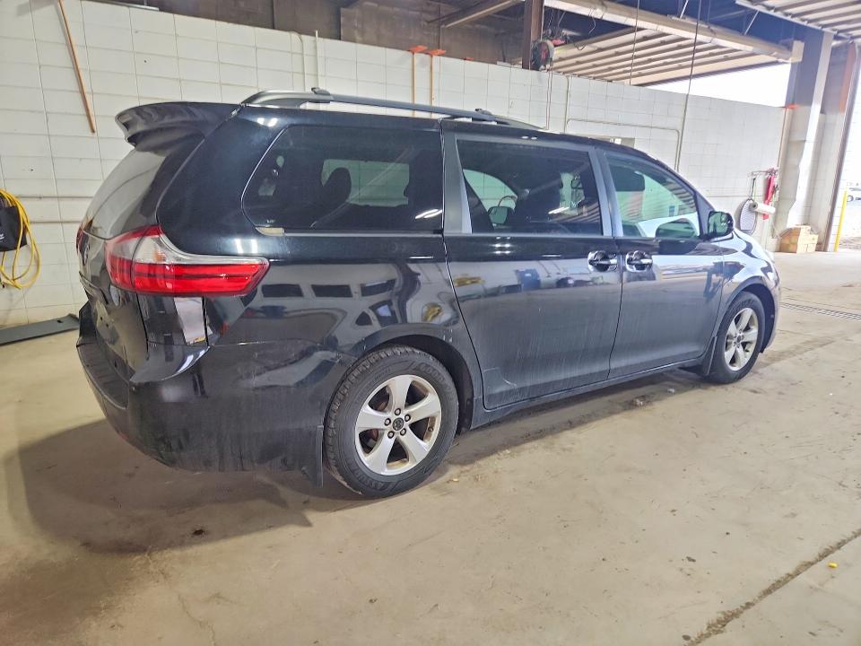 Aukcja sprzedaży 2017 Toyota Sienna, vin: 5TDKZ3DC4HS859850, numer aukcji: 49678396