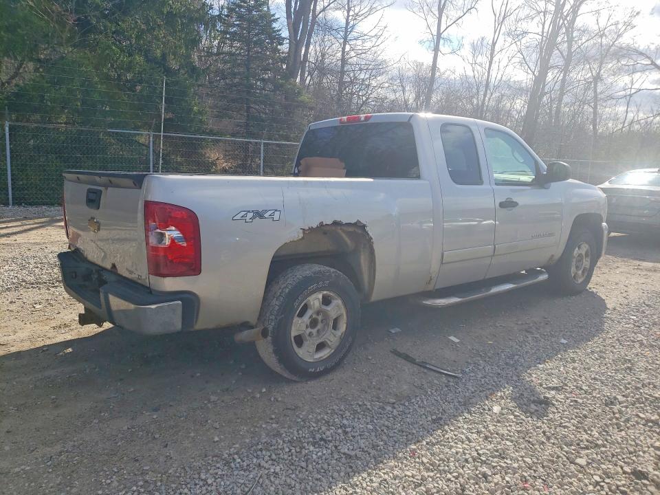 Продажа на аукционе авто 2008 Chevrolet Silverado, vin: 2GCEK19J781125210, номер лота: 49052416