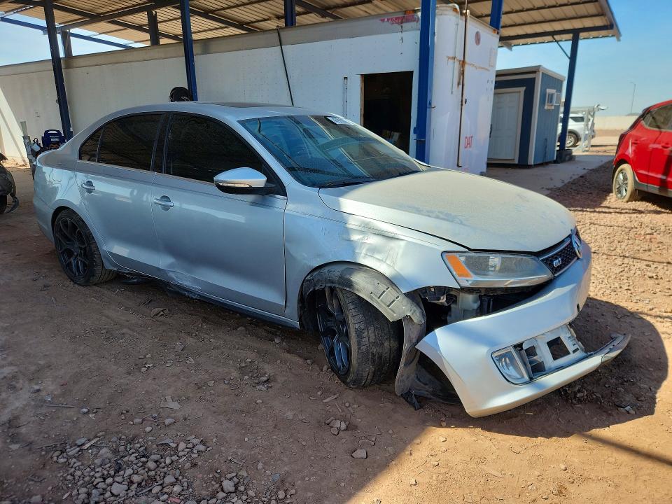 47915926 :رقم المزاد ، 3VW5T7AJ9EM374122 vin ، 2014 Volkswagen Jetta مزاد بيع
