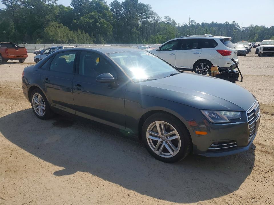 Продаж на аукціоні авто 2017 Audi A4, vin: WAUANAF41HN036233, номер лоту: 51000166