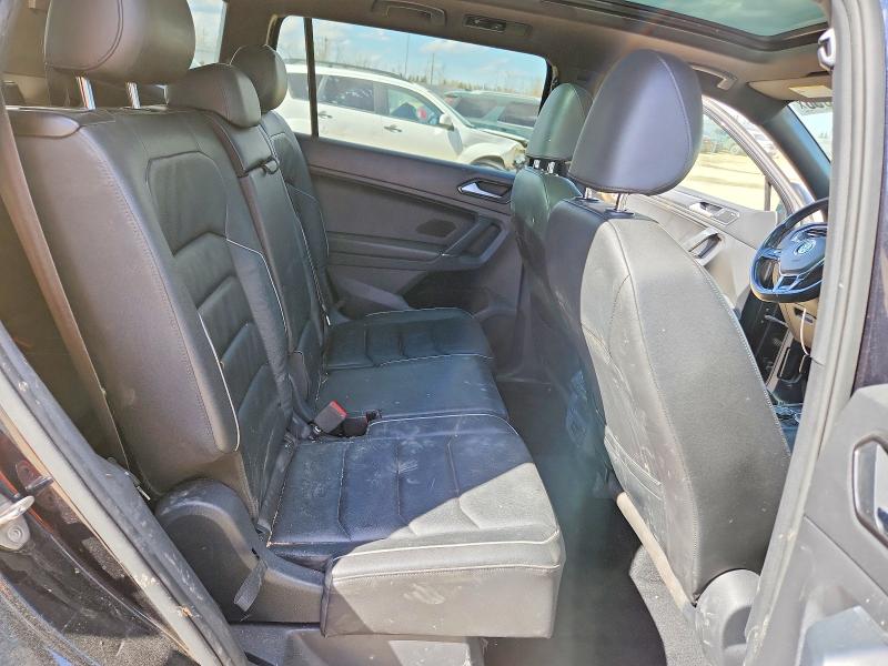 50074556 :رقم المزاد ، 3VV4B7AX5JM211856 vin ، 2018 Volkswagen Tiguan مزاد بيع
