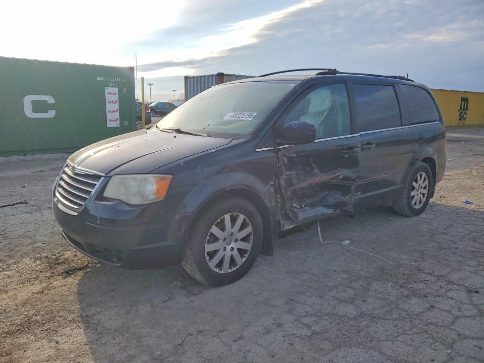 2010 Chrysler Town & Country მანქანა იყიდება აუქციონზე, vin: 2A4RR5DX2AR140862, აუქციონის ნომერი: 48225196