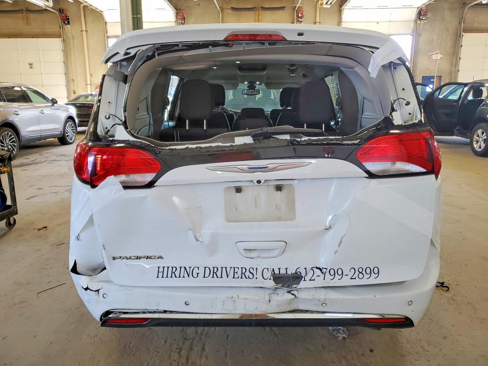 2018 Chrysler Pacifica მანქანა იყიდება აუქციონზე, vin: 2C4RC1FG8JR117356, აუქციონის ნომერი: 50996806